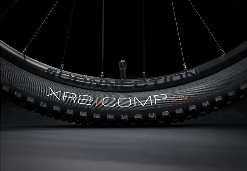 Trek Marlin 4 Hardtail Mountain Bike 2023 in Alpine Blue-4